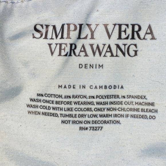 Simply Vera Vera Wang Denim Capri Mid Rise Jeans Size 10 Dark Wash - Picture 9 of 16